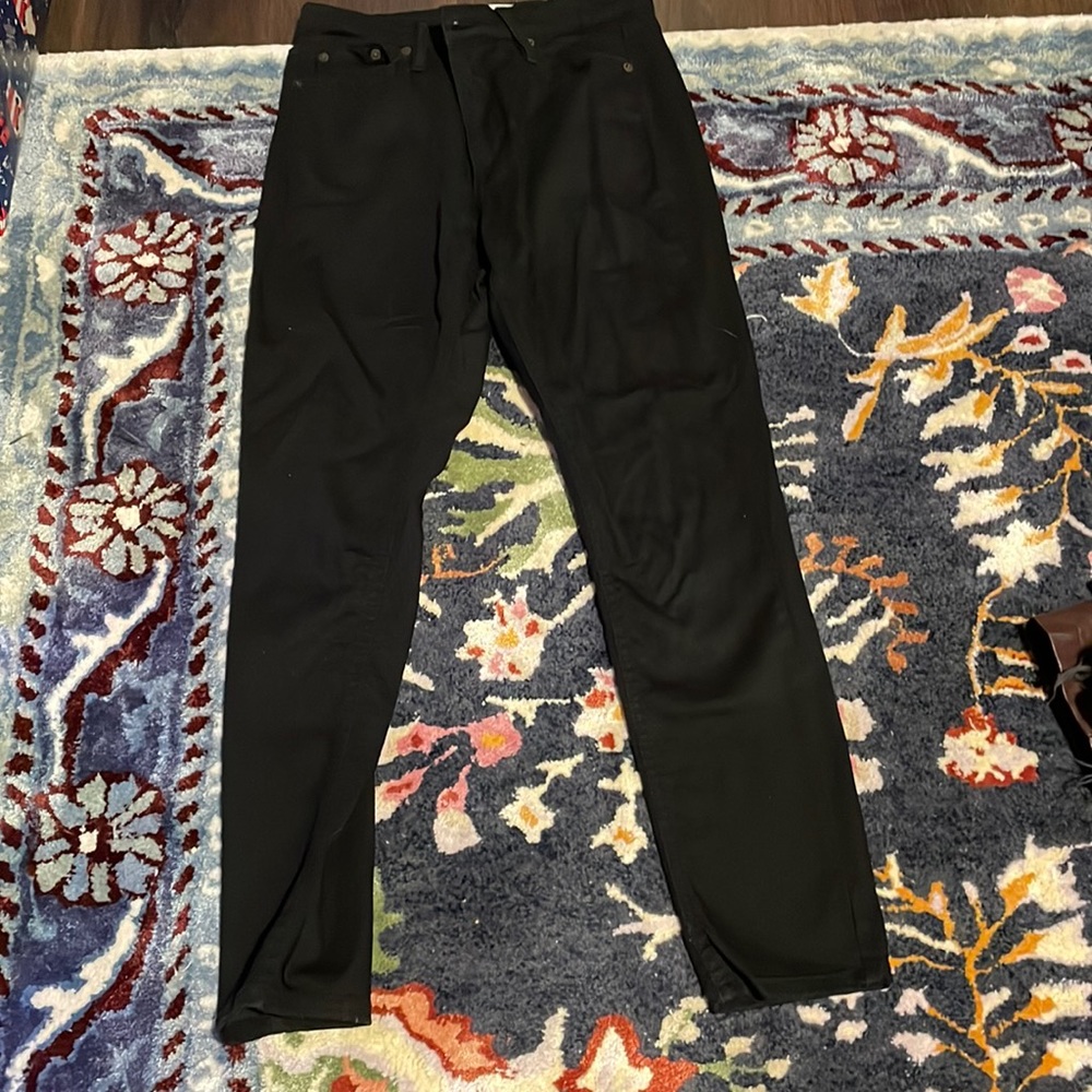 Free People Black Skinny Jeans. Size 27